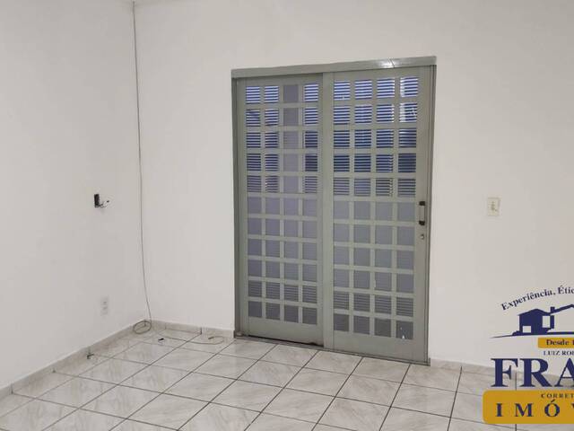 #1953 - Apartamento para Locação em Sorocaba - SP