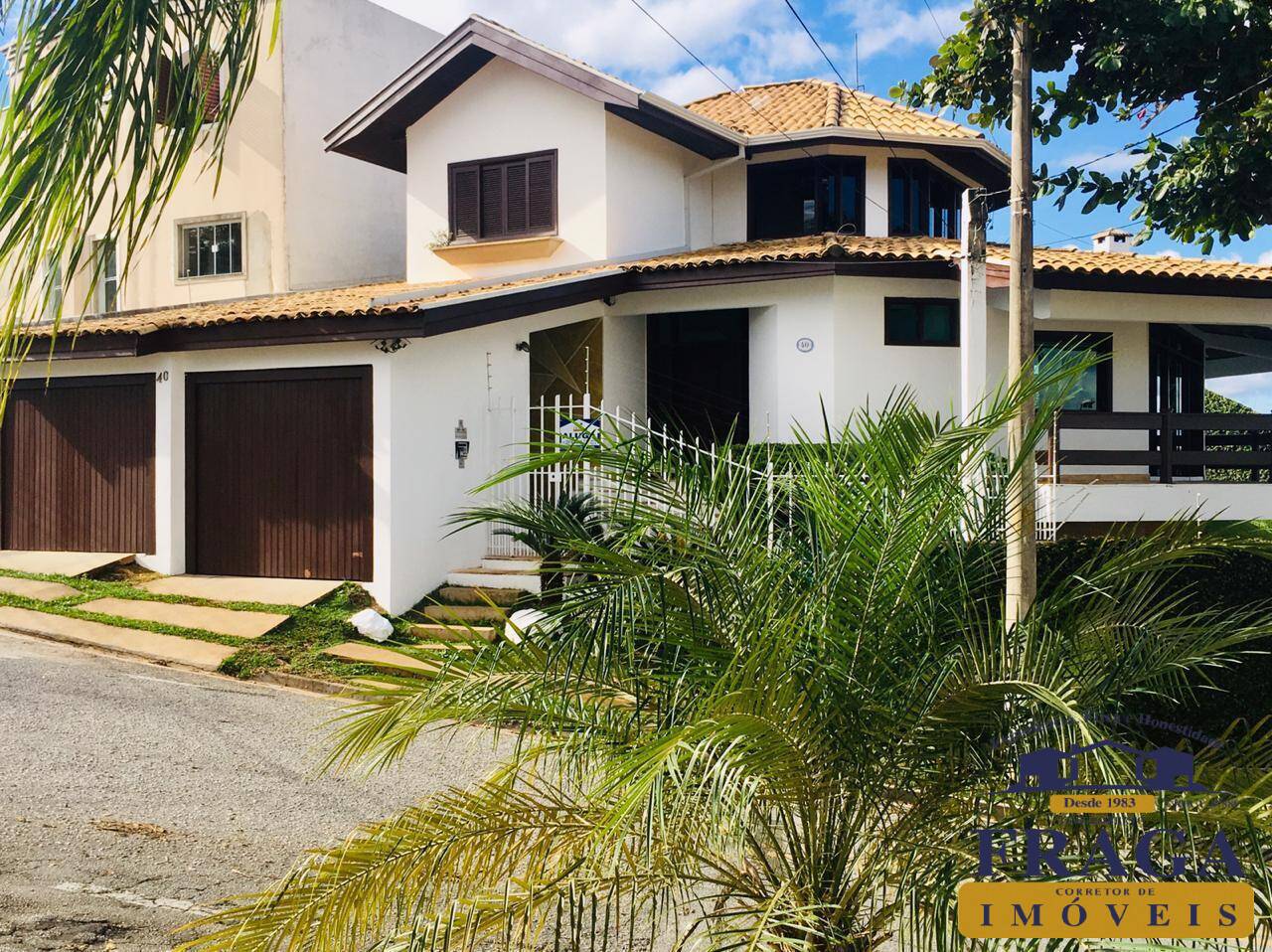 Casa, 3 quartos, 308 m² - Foto 1