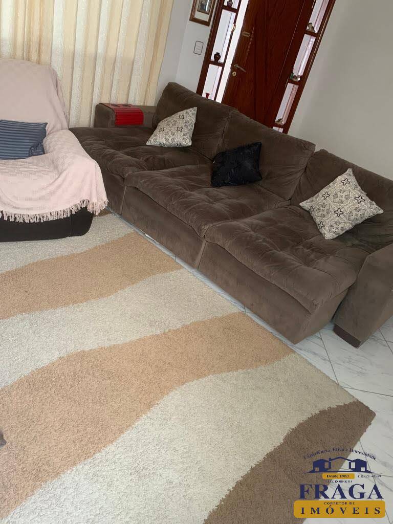 Casa, 3 quartos, 240 m² - Foto 2