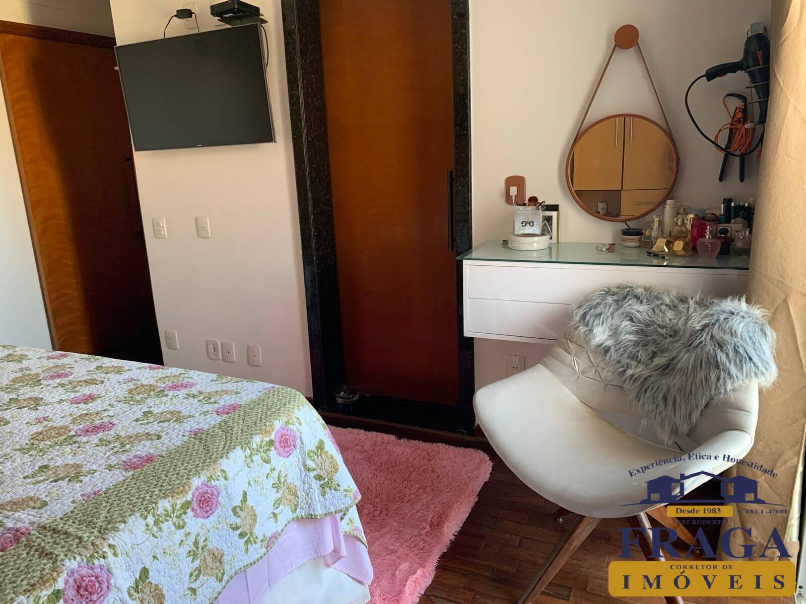 Casa, 3 quartos, 240 m² - Foto 15