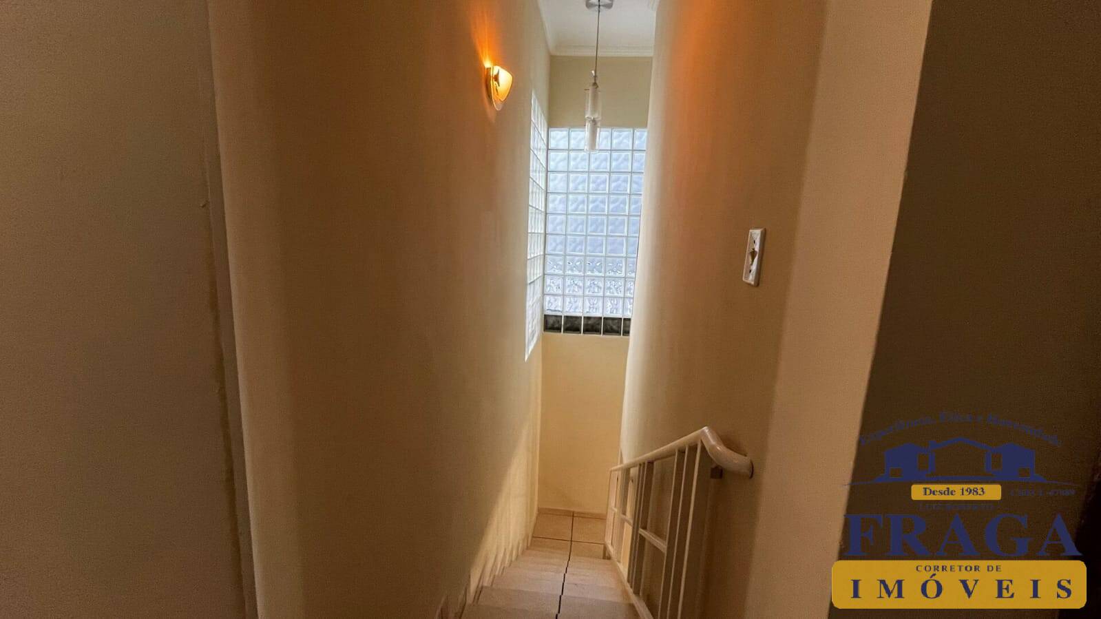 Casa à venda com 4 quartos, 194m² - Foto 5