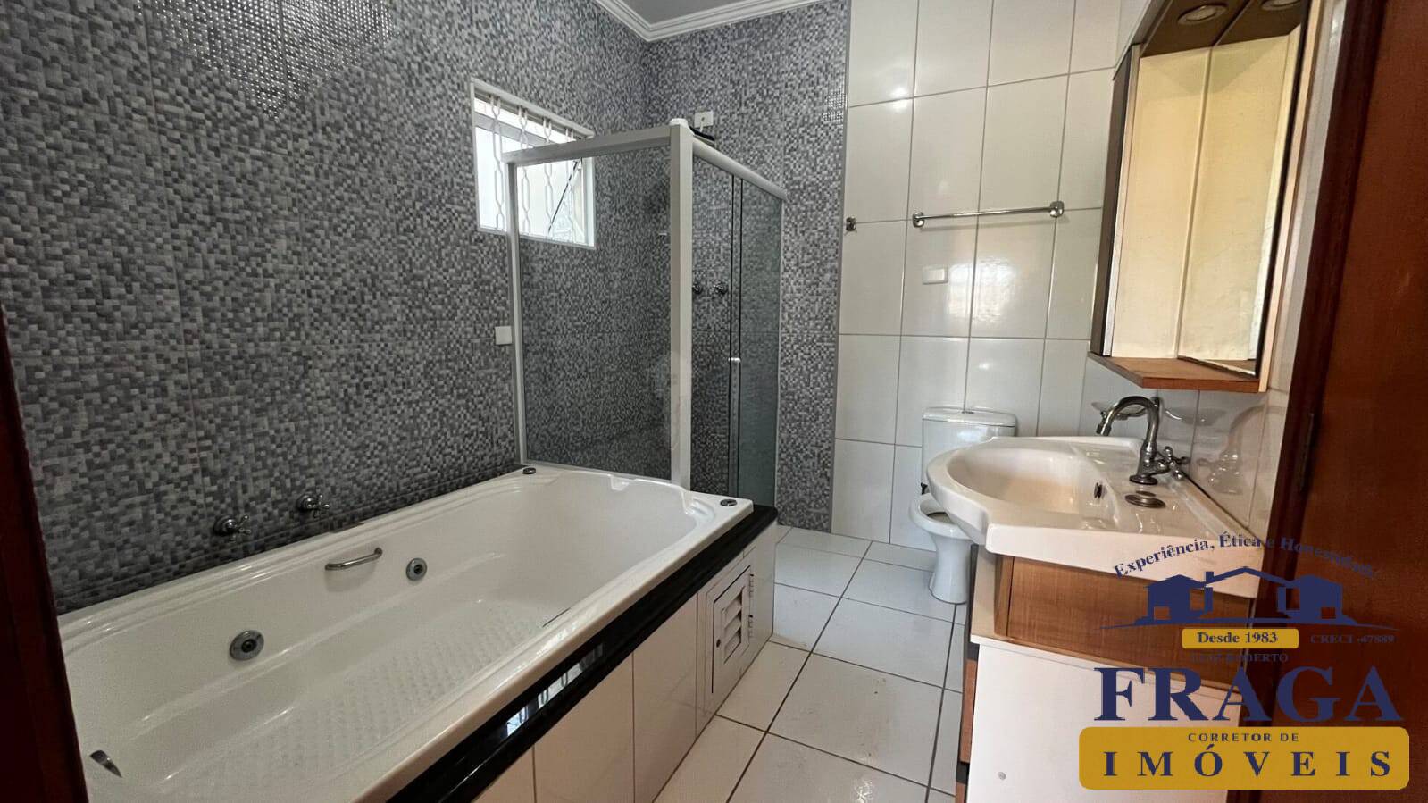 Casa à venda com 4 quartos, 194m² - Foto 9