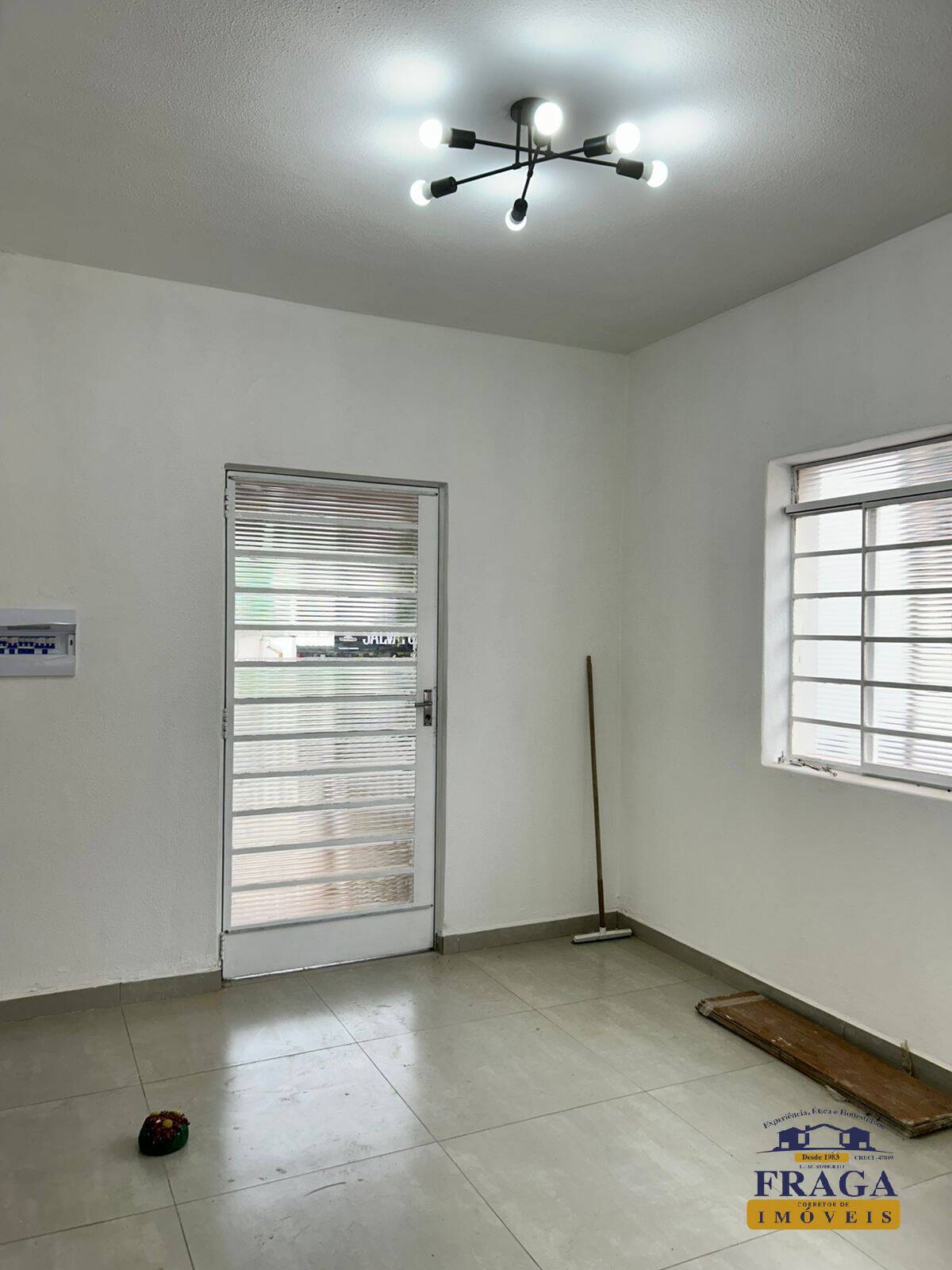Prédio Inteiro para alugar, 120m² - Foto 2